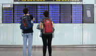 Los aeropuertos de Cataluña, Baleares, Aragón y Navarra, cerrados por la reentrada en la atmósfera de un cohete chino