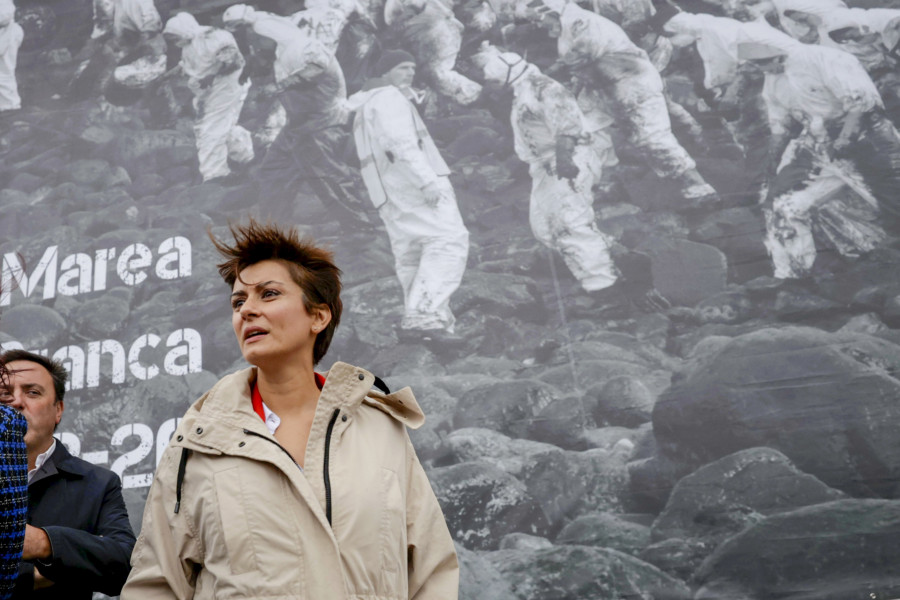 Isabel Rodríguez defiende la cultura ecologista del Nunca Máis como política de Estado