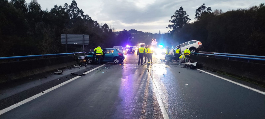 Continúa estable en la UCI la mujer del matrimonio herido en el accidente de la AP-9 en Bergondo