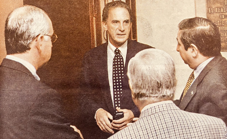 Hace 25 años: Vuelve Silva y guerra a los estorninos de Méndez Núñez