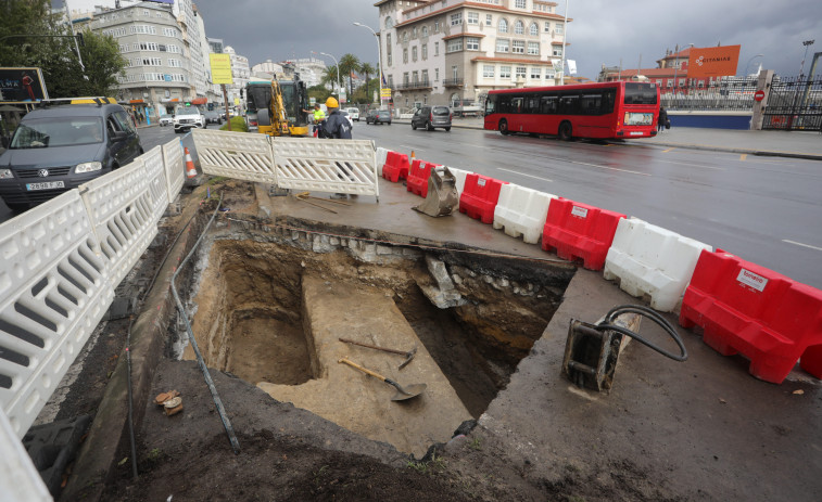El tráfico del centro se congestiona por el mal tiempo y las obras