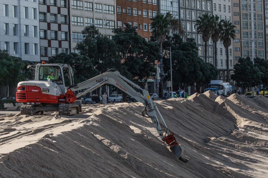 La duna de Riazor cambiará su diseño para hacerlo más resistente a las olas