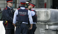Encuentran un torso en un una maleta dentro de un contenedor del centro de Barcelona