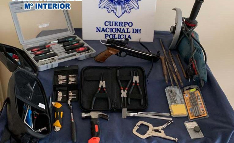 La Policía desarticula dos puntos negros de venta de droga en A Coruña