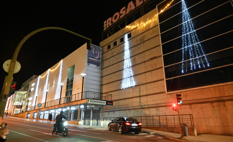 El Centro Comercial Los Rosales, en A Coruña, da por inaugurada la Navidad