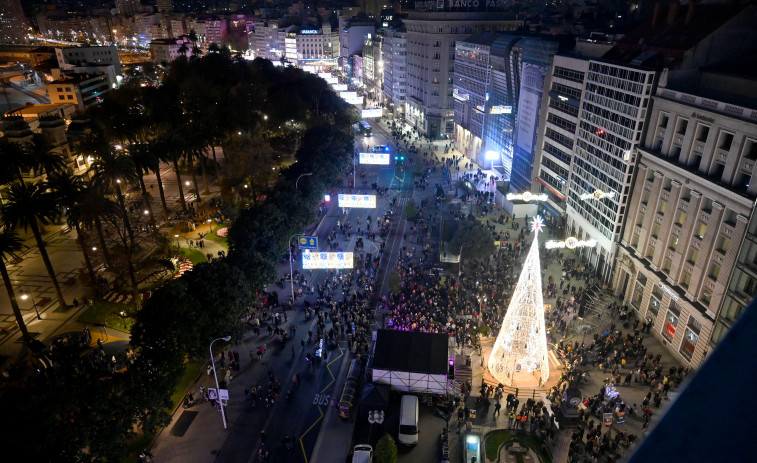 La magia regresa a todos los barrios de A Coruña con el encendido de los tres millones de luces de Navidad