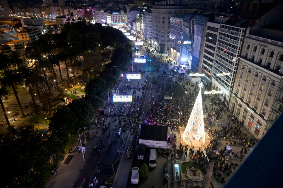 La magia regresa a todos los barrios de A Coruña con el encendido de los tres millones de luces de Navidad