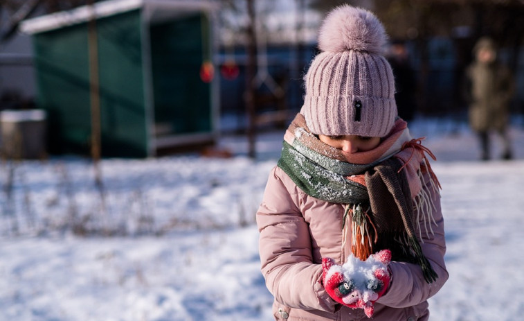 Un frente frío entra en Galicia este domingo y dejará nieve en cotas bajas durante la próxima semana