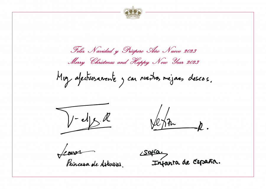 La princesa y la infanta protagonizan la felicitación de la Familia Real