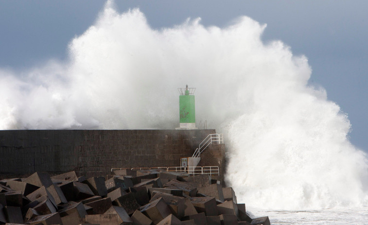 El temporal deja en zonas de Galicia 60 litros de lluvia por metro cuadrado y vientos de más de 120 km/h