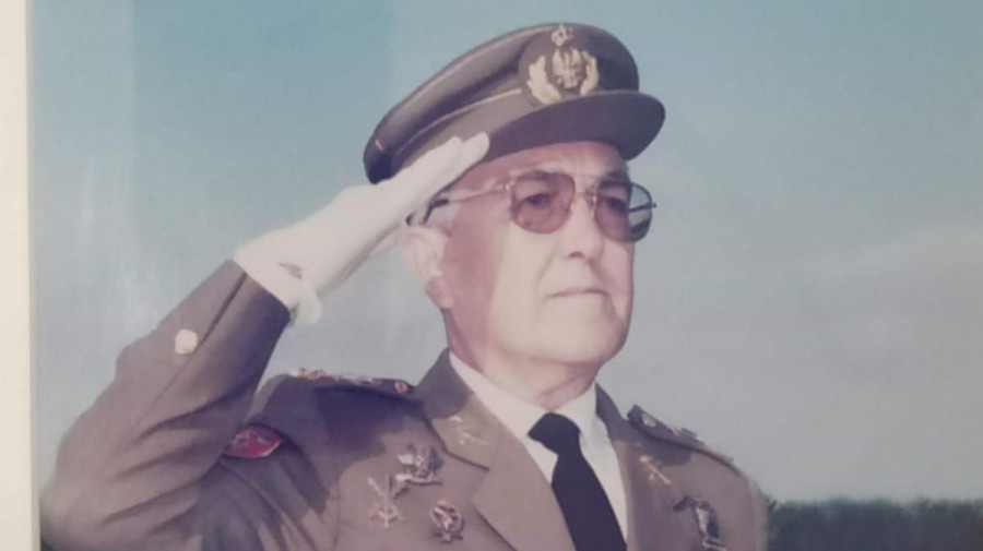Fallece el general Luis Martínez Coll, antiguo jefe  de la Región Militar Noroeste, a los 86 años de edad