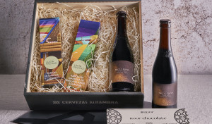 Lucía Freitas y Paco Morales se unen a Cervezas Alhambra para presentar un pack de regalo perfecto estas navidades
