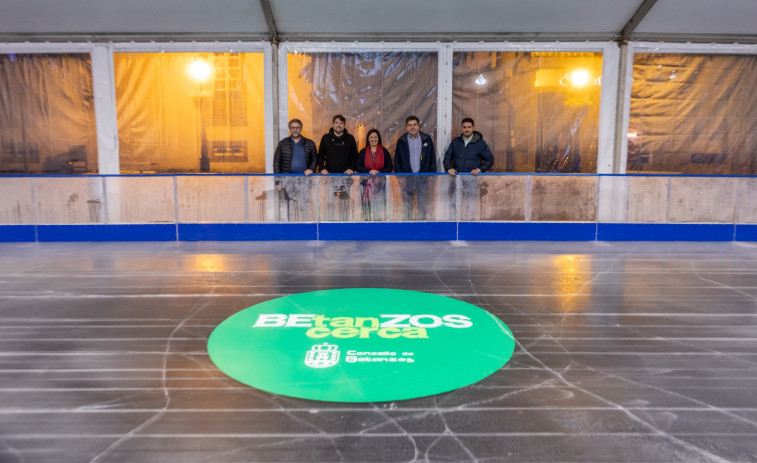 Betanzos abre la pista de hielo natural, su gran apuesta para esta Navidad