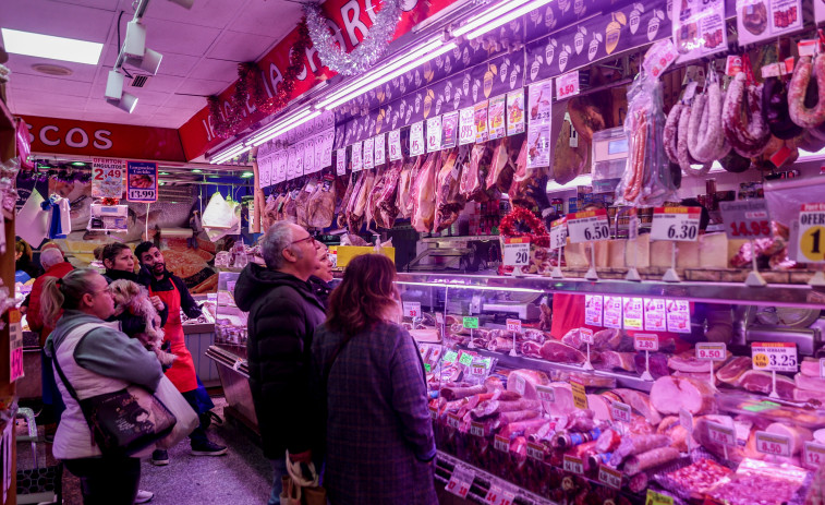 El Gobierno elimina el IVA de los alimentos básicos y baja el de aceites y pasta