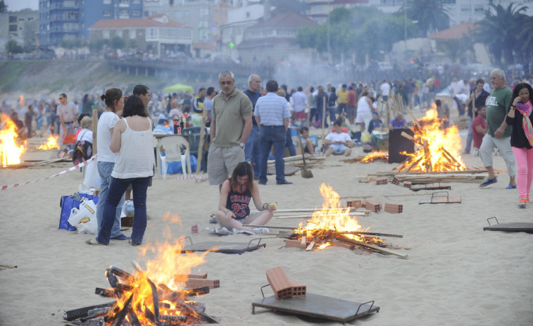 Portos de Galicia sanciona a Oleiros por celebrar una sardiñada en el muelle de Mera