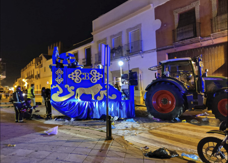 Un muerto, un menor grave y otros cuatro heridos en una cabalgata de Sevilla
