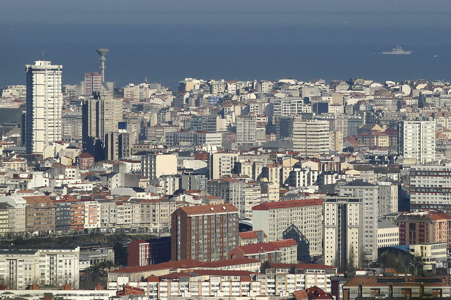 Uno de cada tres hogares coruñeses llega con dificultad a final de mes
