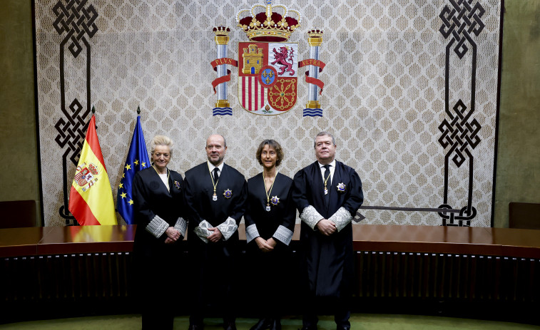 Los  nuevos magistrados del Tribunal Constitucional toman posesión
