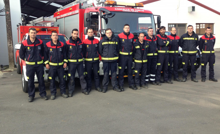 La Xunta refuerza los equipamientos del Grupo de Emergencias de Curtis