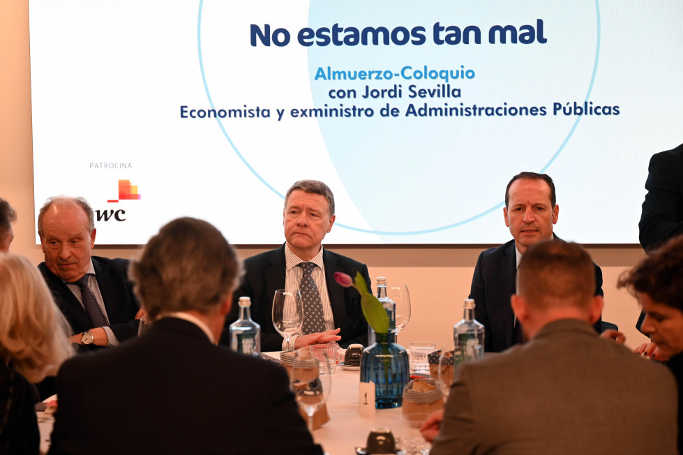 Almuerzo Coloquio con Jordi Sevilla (13)