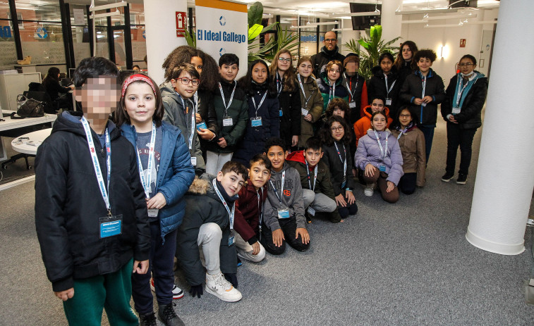 Los alumnos de 5º de primaria del colegio Sagrada Familia visitan El Ideal Gallego