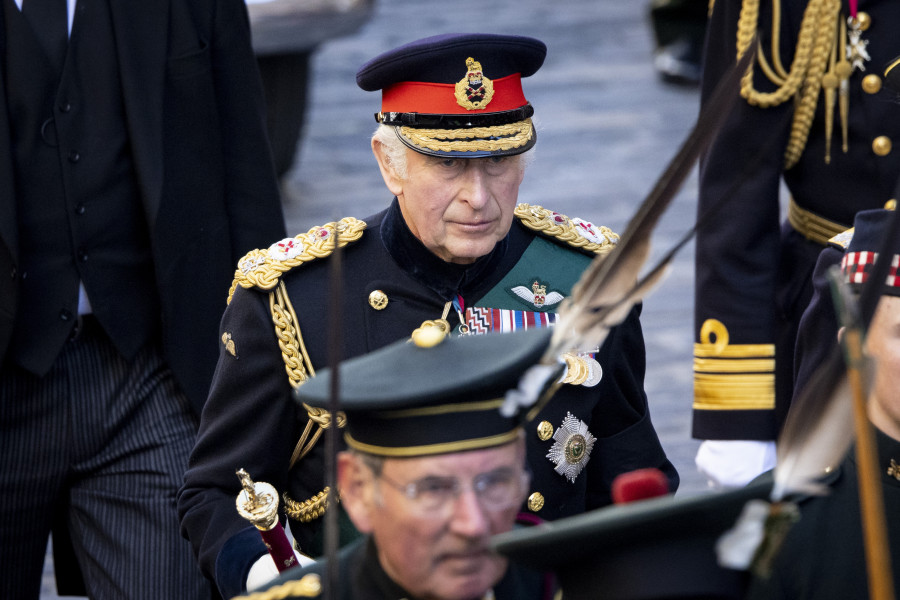 Carlos III cede al Estado parte de los ingresos que le corresponderían