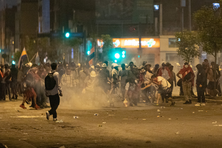 Suben a 60 los muertos en protestas en Perú, tras una nueva víctima en Puno