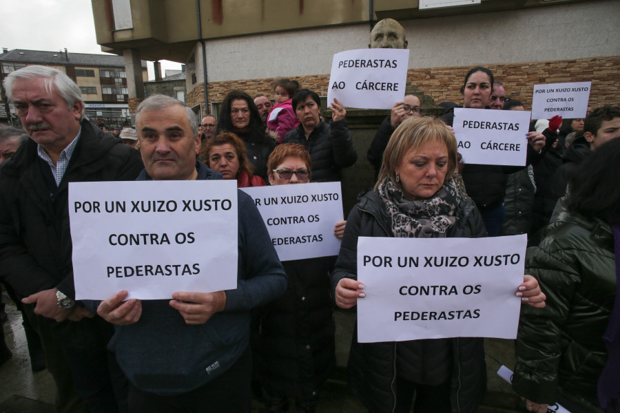 Dan 10 días de plazo para entrar en prisión a los condenados por abusar de una niña en Baleira