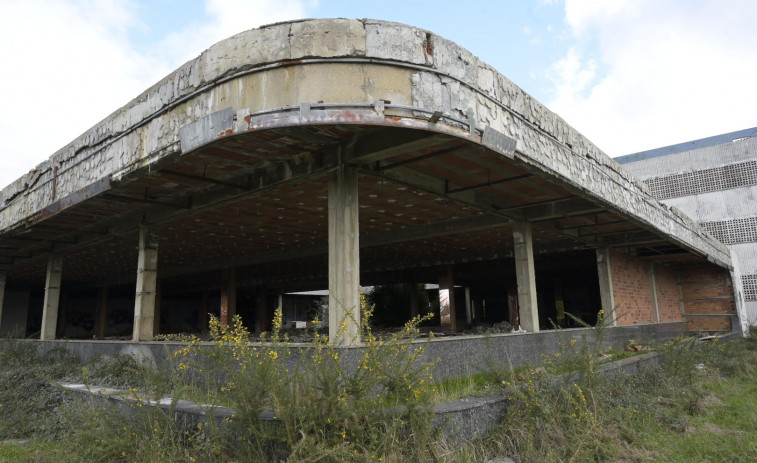 Reportaje | Bos: de la efervescencia al abandono, y en menos de un kilómetro de N-VI