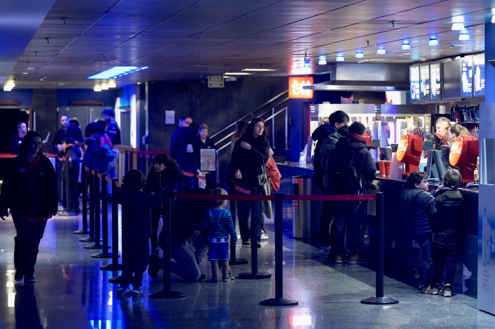 Los cines de Los Rosales ponen fin a 27 años (2)