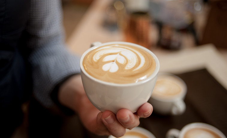 Un café con leche podría tener efectos antiinflamatorios