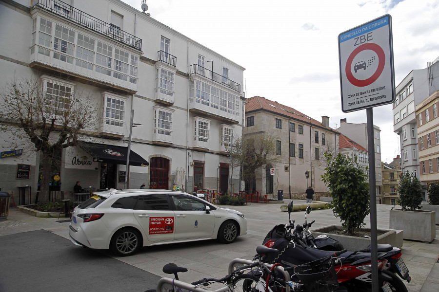 La Zona de Bajas Emisiones espera reducir el parque móvil de la ciudad