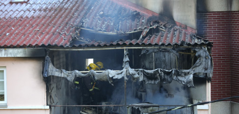 Un incendio obliga a desalojar un edificio en Fonteculler