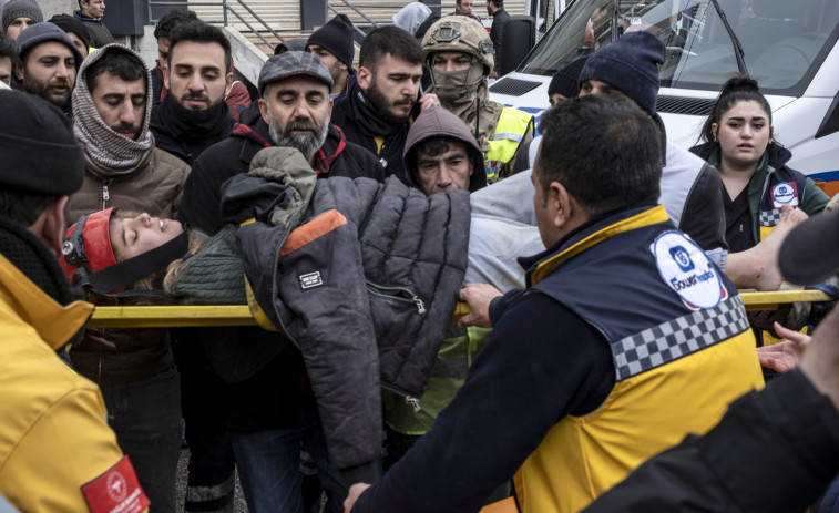 España enviará a Turquía dos aviones con 90 efectivos para ayudar en el rescate