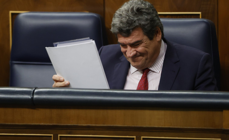 El Gobierno estudia introducir un recargo adicional en las cotizaciones de los salarios más altos