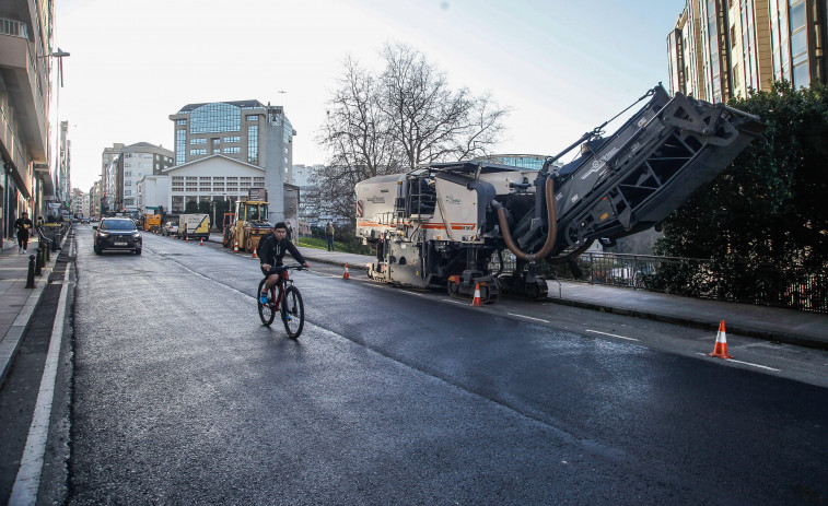 La avenida de Finisterre tendrá un carril bici de 300 metros