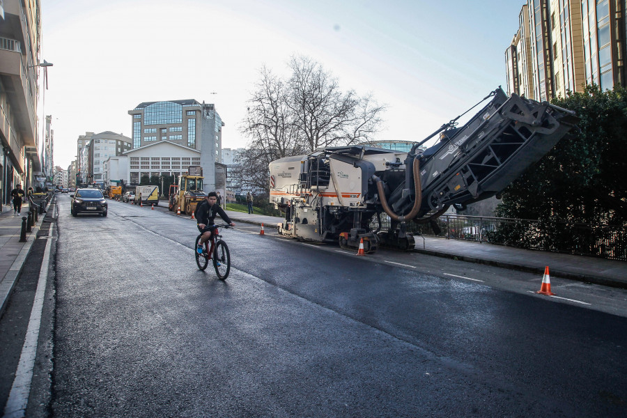 La avenida de Finisterre tendrá un carril bici de 300 metros