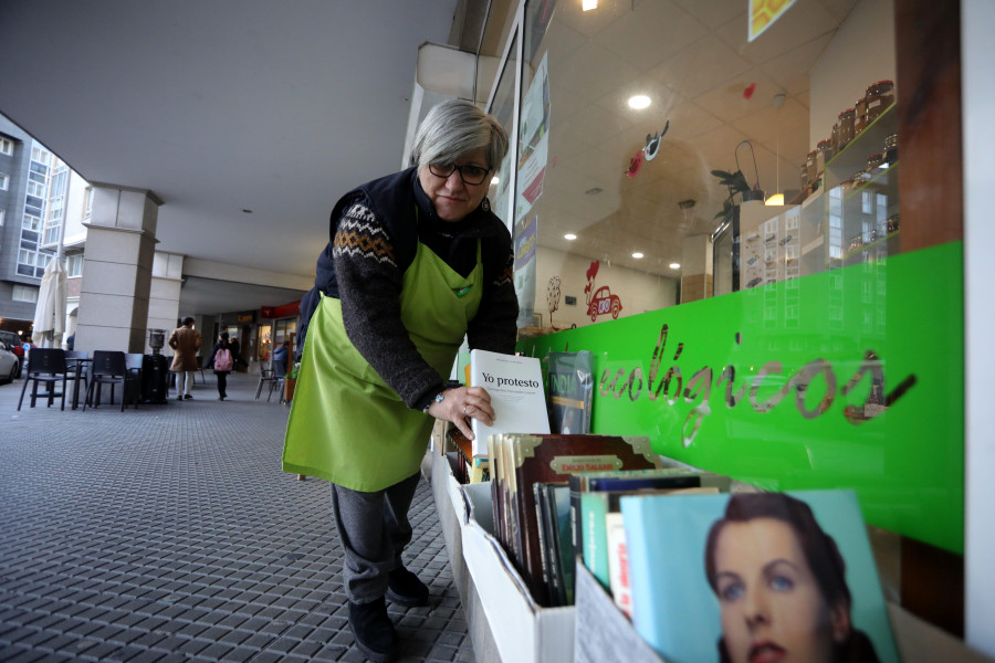 Un rincón de Matogrande, en A Coruña, difunde cultura a granel