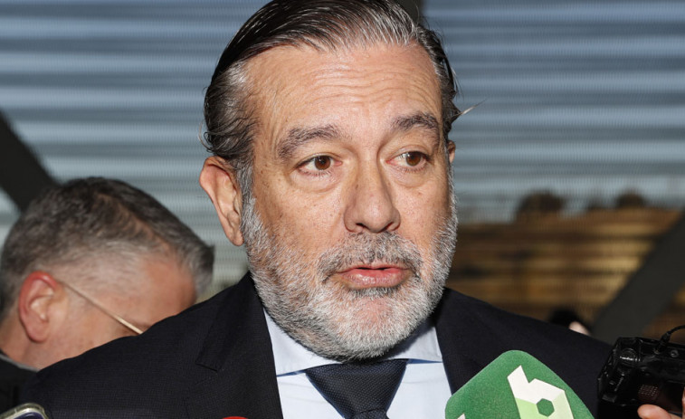 Enrique López presenta su baja como militante del PP