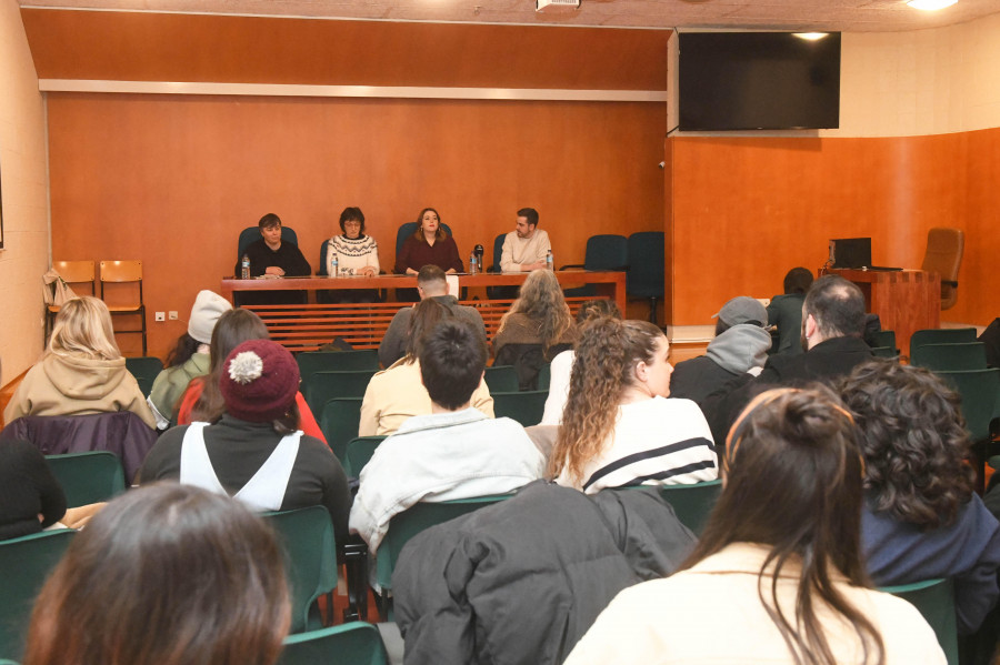 Ángela Rodríguez ‘Pam’ visibiliza el trabajo de Igualdad más allá del solo si es sí en la UDC