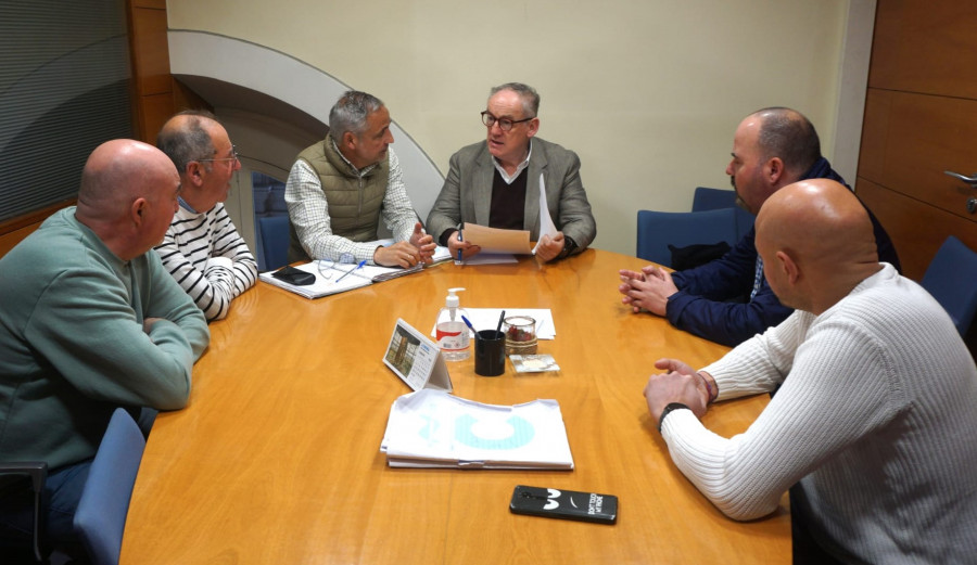 Miguel Lorenzo exige al Ayuntamiento que se reúna con los conserjes de las instalaciones deportivas