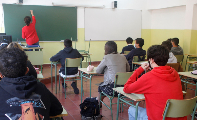 El Gobierno dará un permiso de residencia temporal a extranjeros que se matriculen en FP