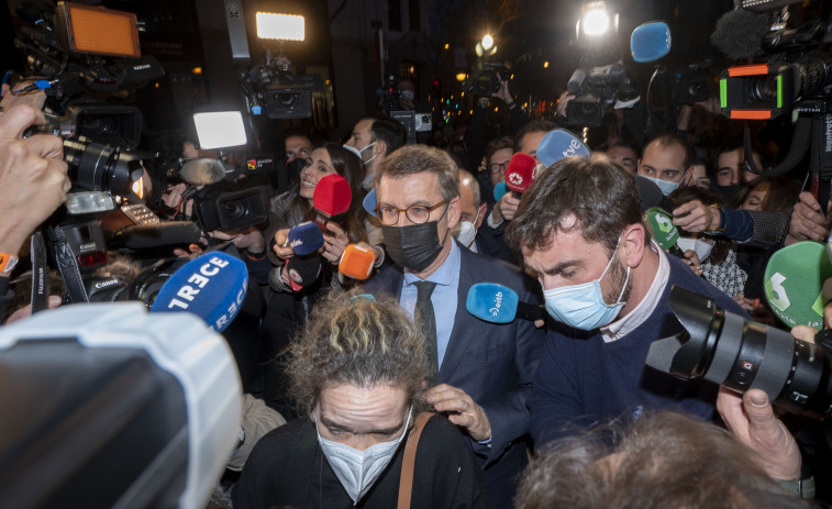 Feijóo mantiene unido al PP un año después del adiós de Casado