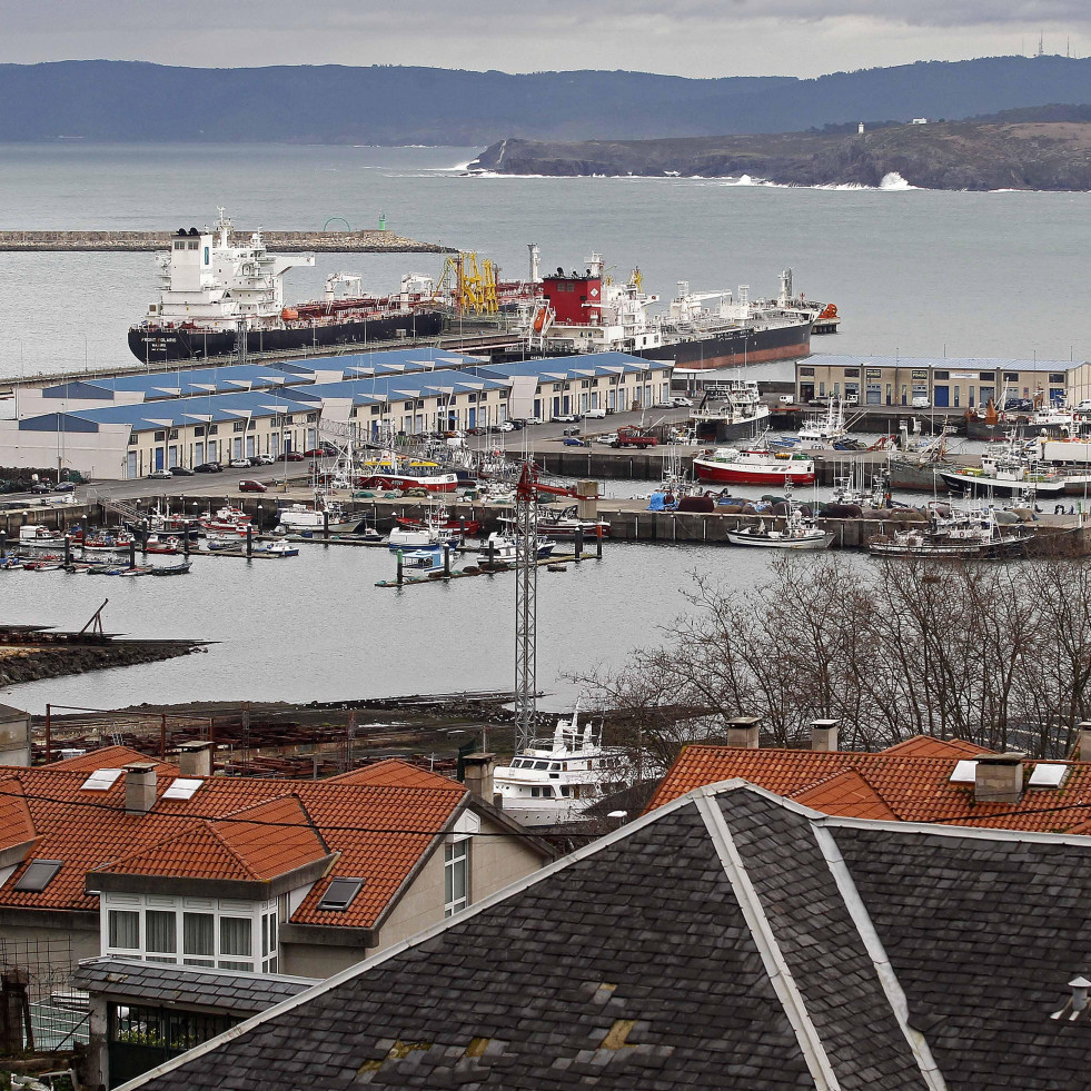 Buscan un cuerpo en el puerto de A Coruña