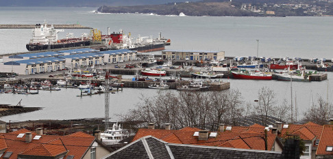 Buscan un cuerpo en el puerto de A Coruña