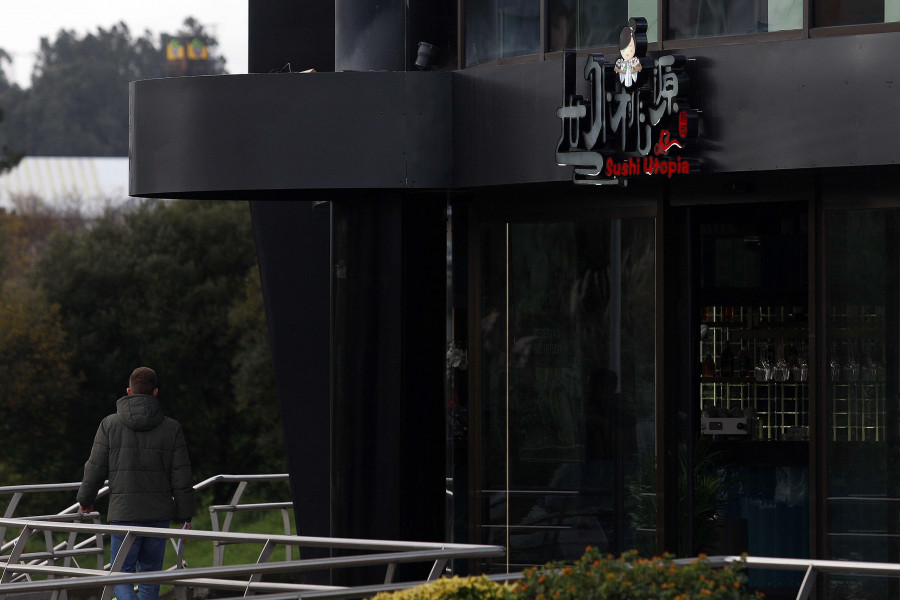 Reportaje | Los palillos ganan la batalla a los cubiertos en el barrio de Matogrande en A Coruña