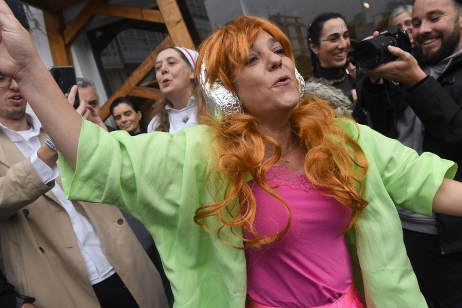 Inés Rey conquista el Martes de Carnaval vestida de Shakira despechada