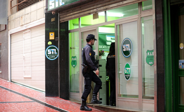 Los cuatro detenidos del sindicato de limpieza de A Coruña, en libertad con cargos