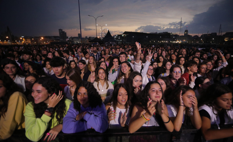 La alcaldesa de A Coruña defiende el uso del puerto para conciertos tras anunciarse el de Marea el 22 de julio