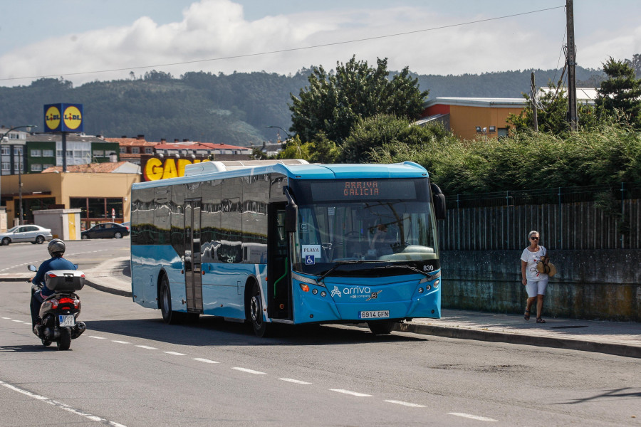 Arteixo aprueba el refuerzo del autobús público en las parroquias rurales